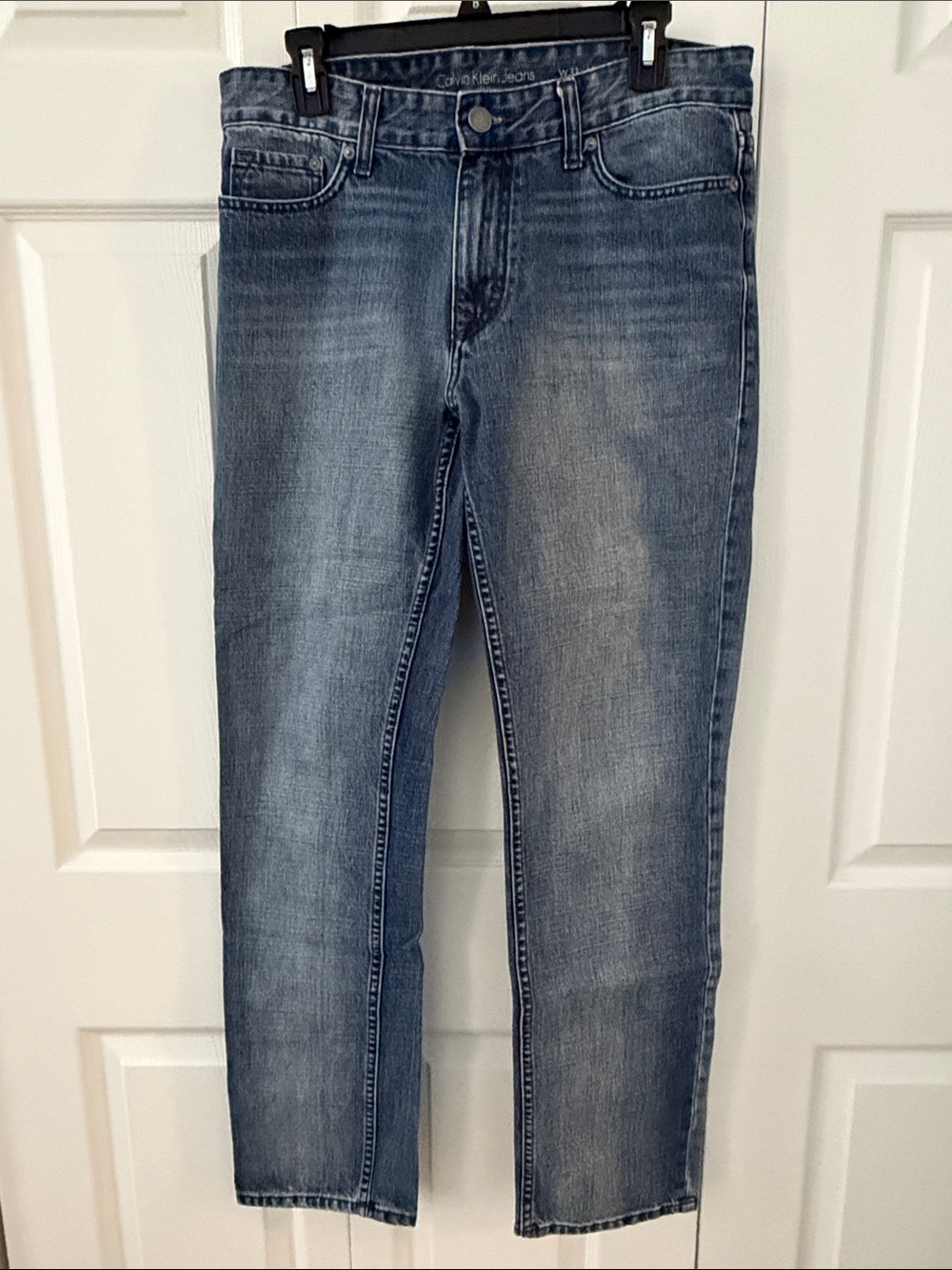 Calvin Klein Men Slim Straight Jeans - Faded Blue